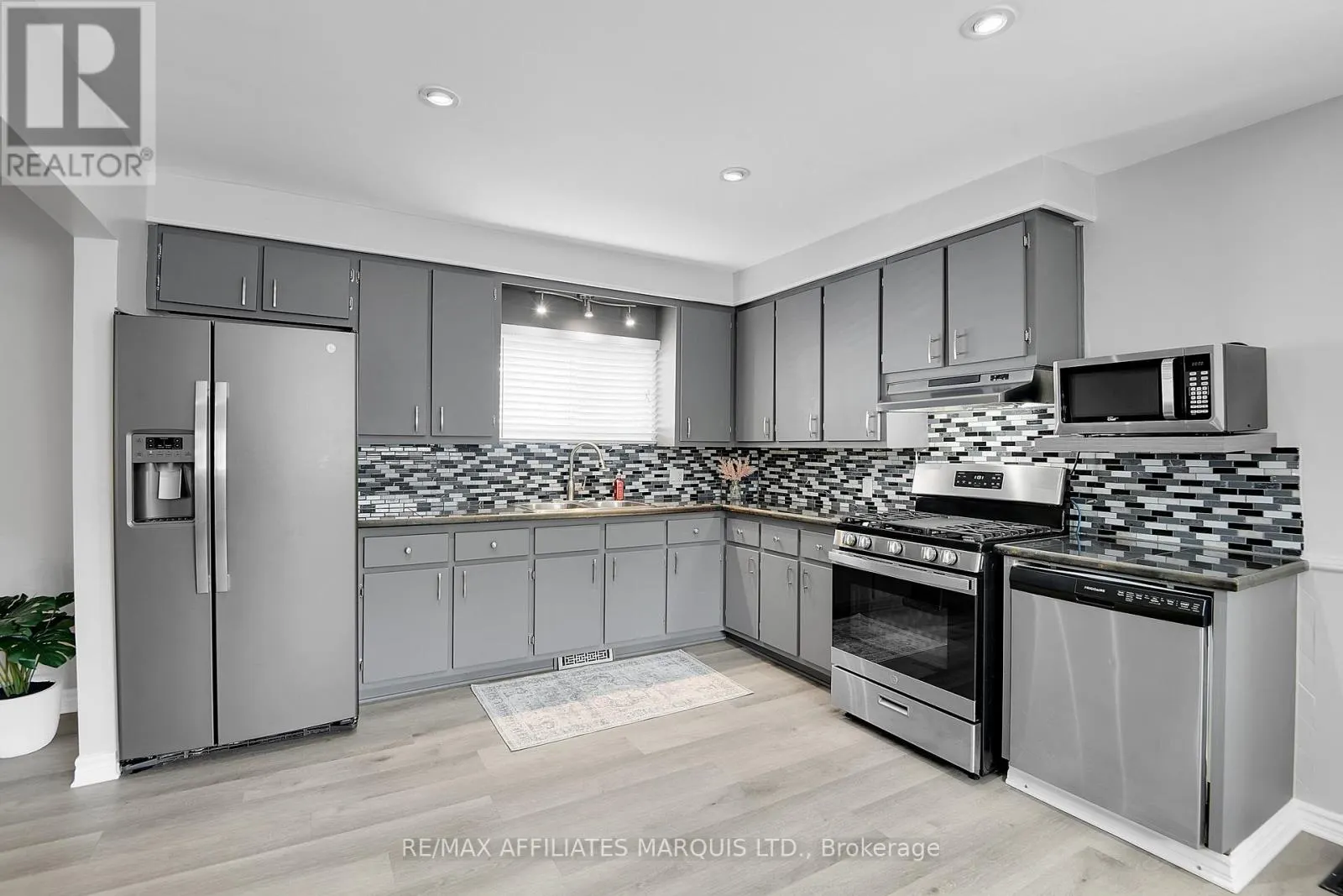 29 LEFEBVRE AVENUE