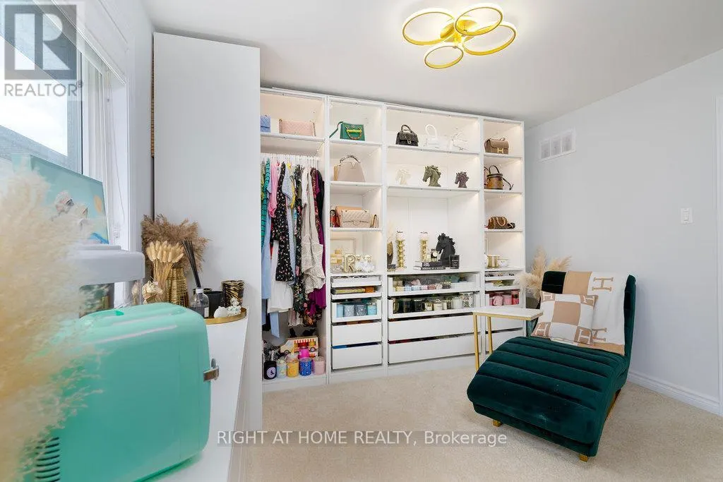4512 KELLY FARM DRIVE
