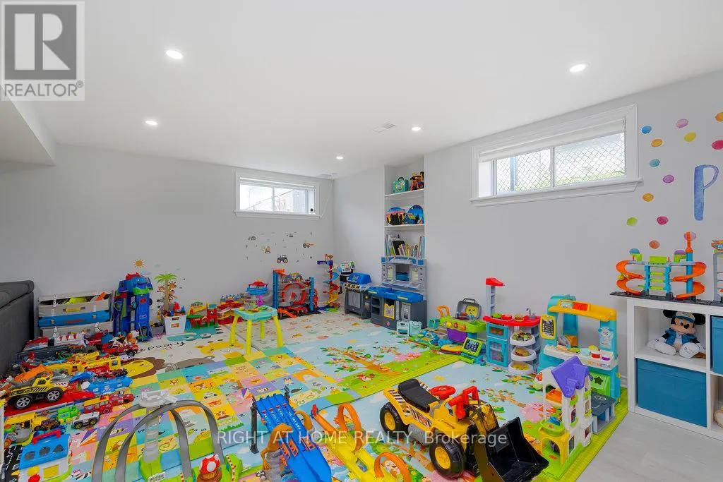 4512 KELLY FARM DRIVE