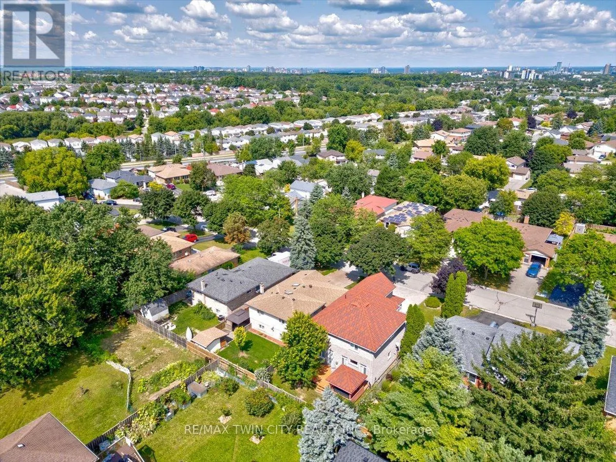 100 HIGH ACRES CRESCENT