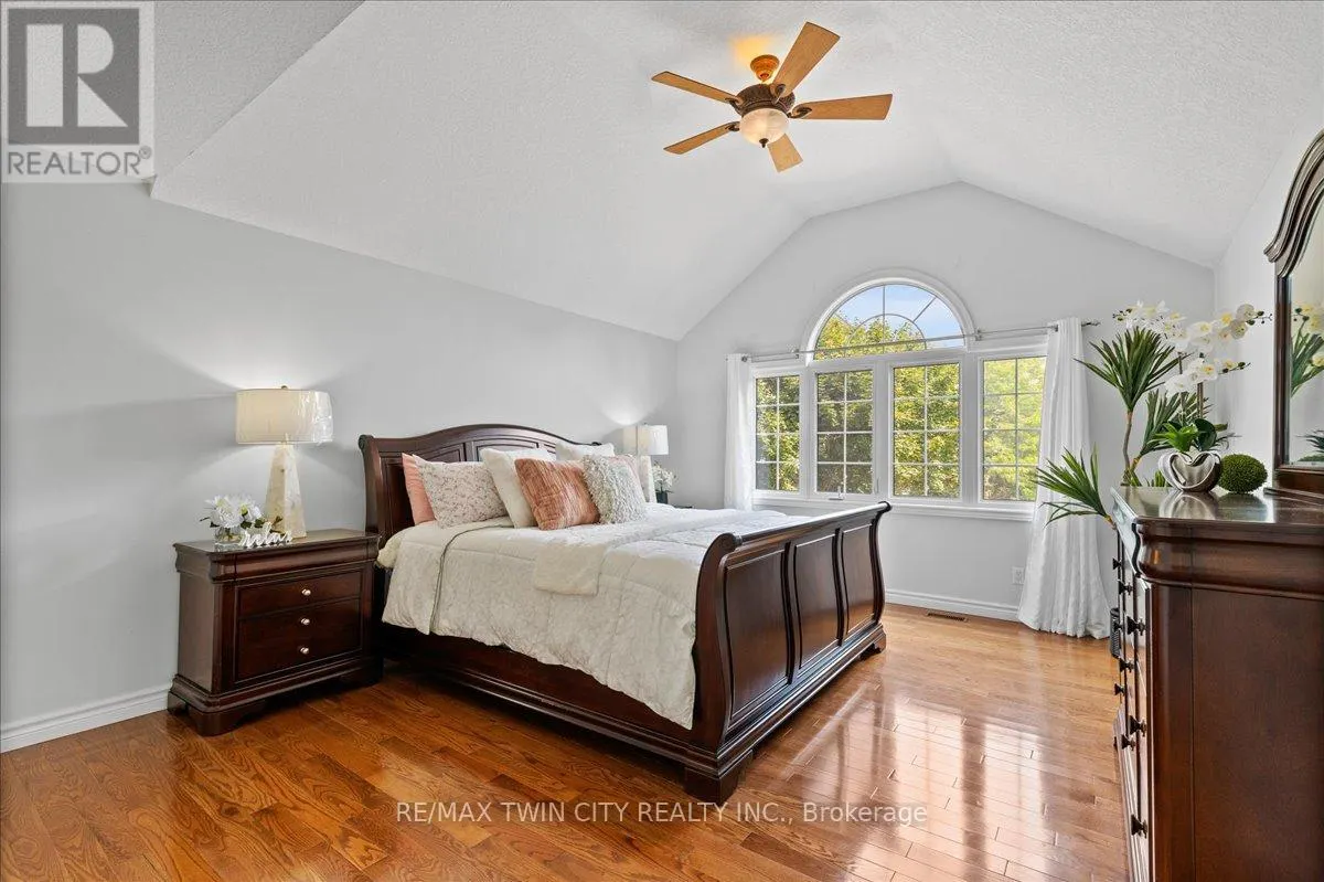 100 HIGH ACRES CRESCENT