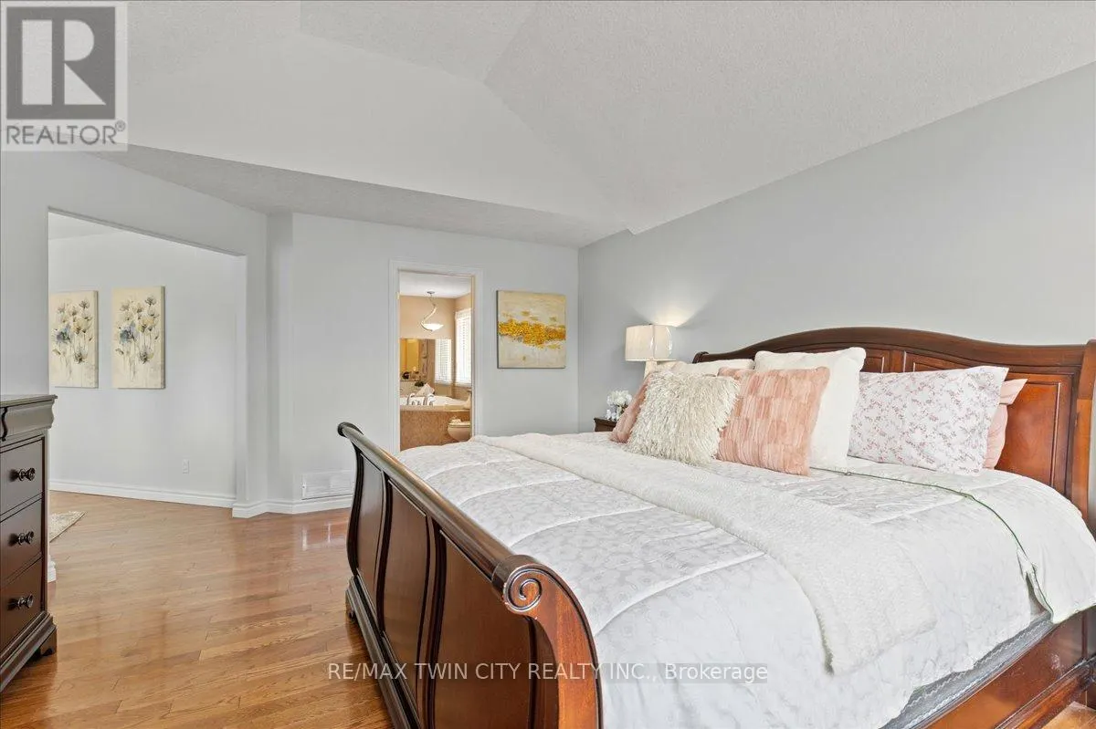 100 HIGH ACRES CRESCENT