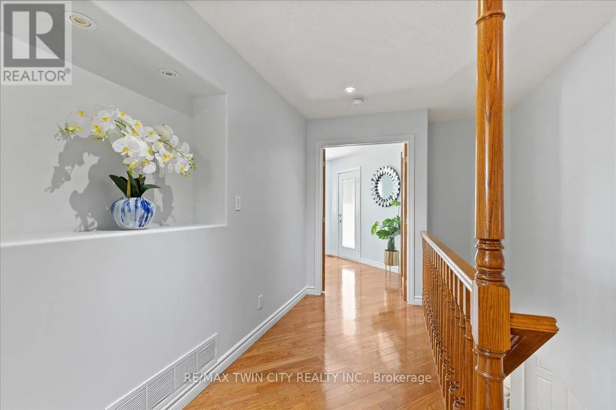 100 HIGH ACRES CRESCENT