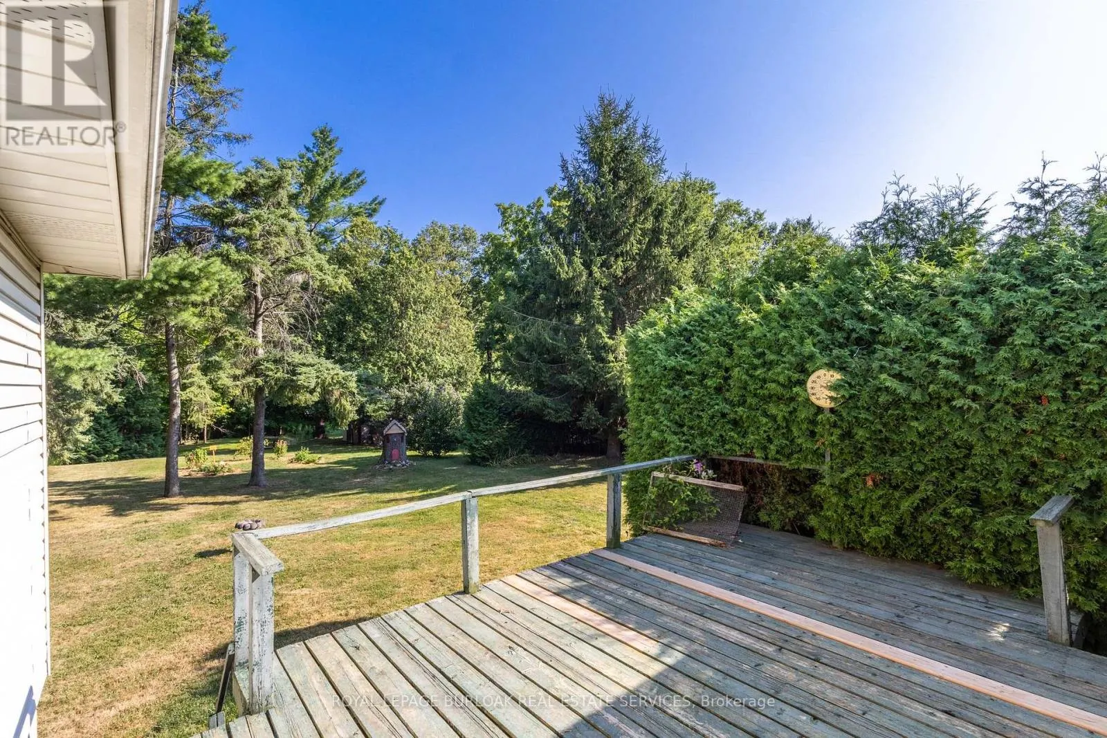572 PARKSIDE DRIVE