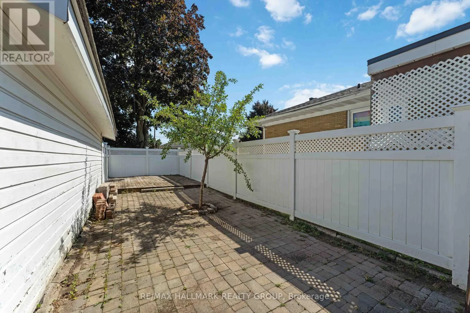 1921 NAVAHO DRIVE