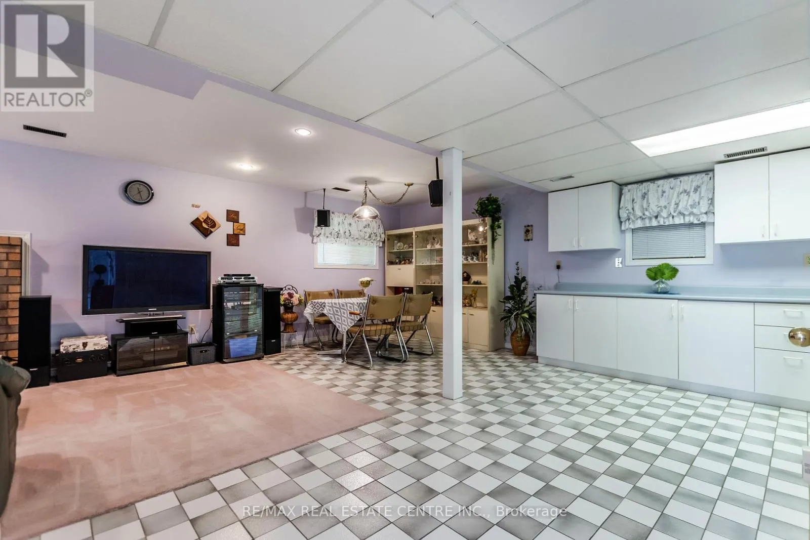 1241 ROSE STREET