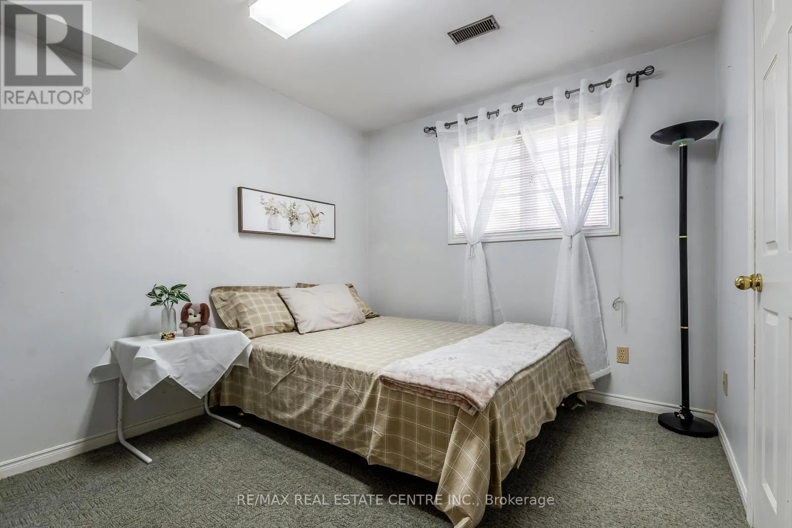 1241 ROSE STREET