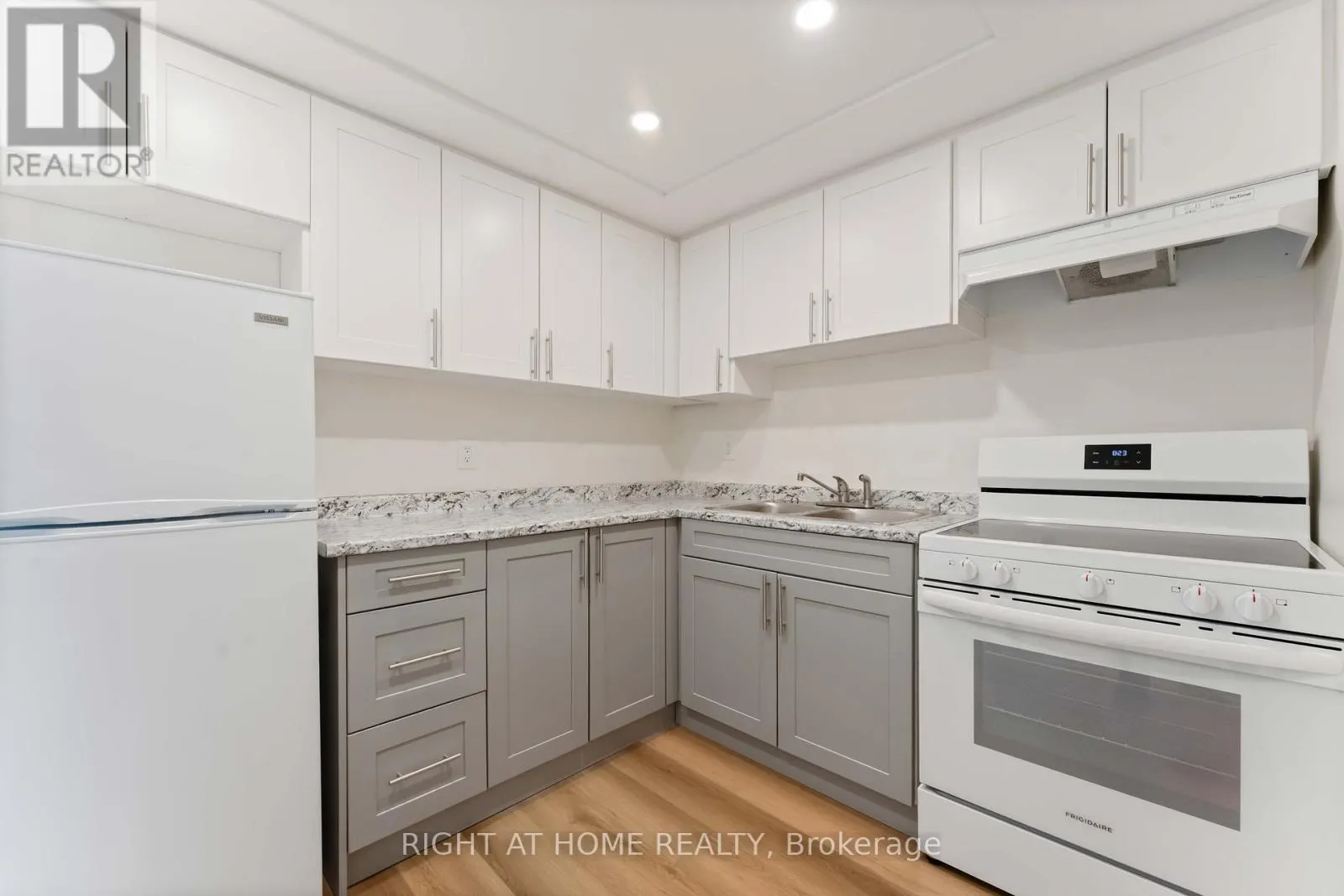302 - 555 BRITTANY DRIVE