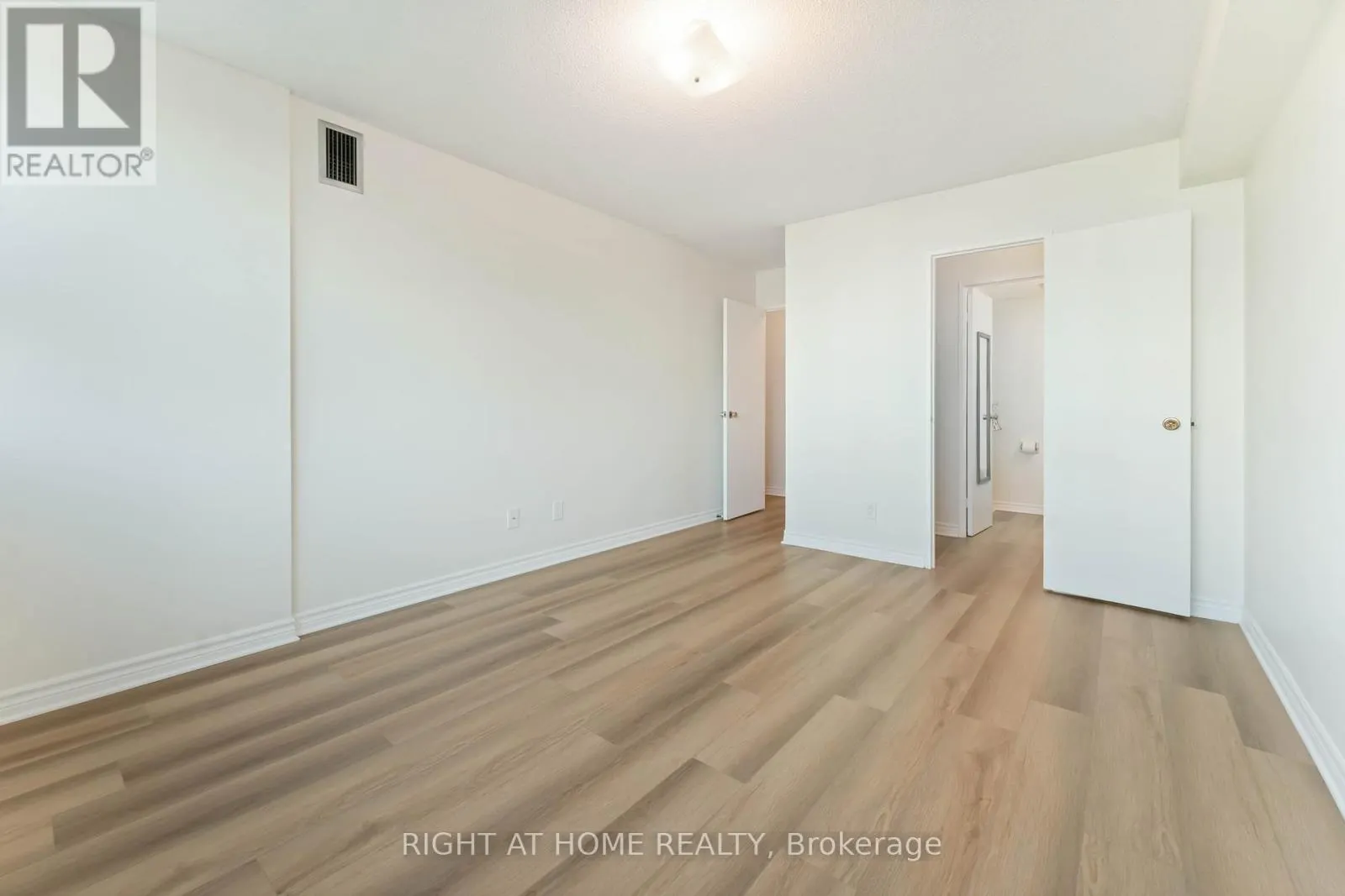 302 - 555 BRITTANY DRIVE