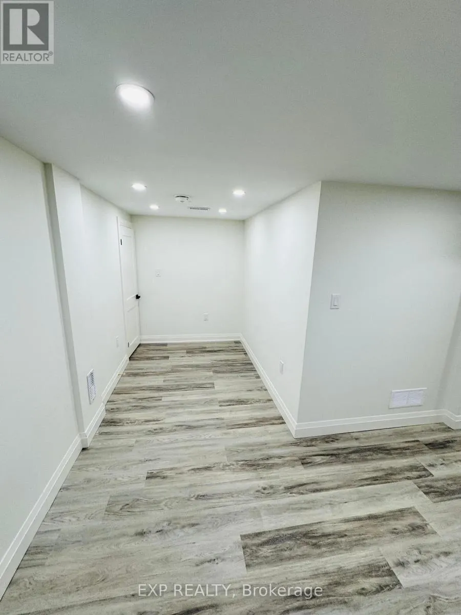 2 - 6 CRAIG DRIVE N
