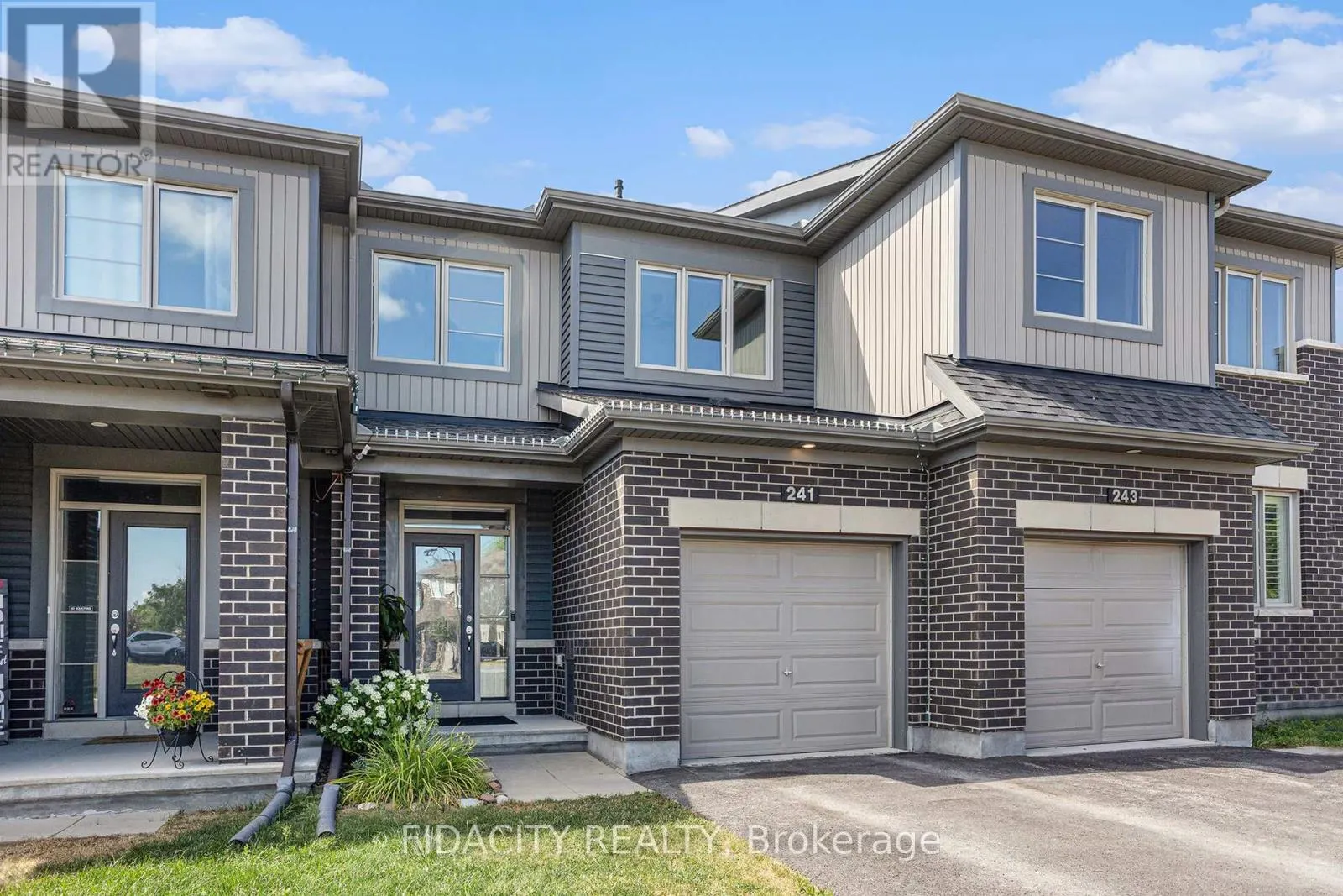 241 BANDELIER WAY