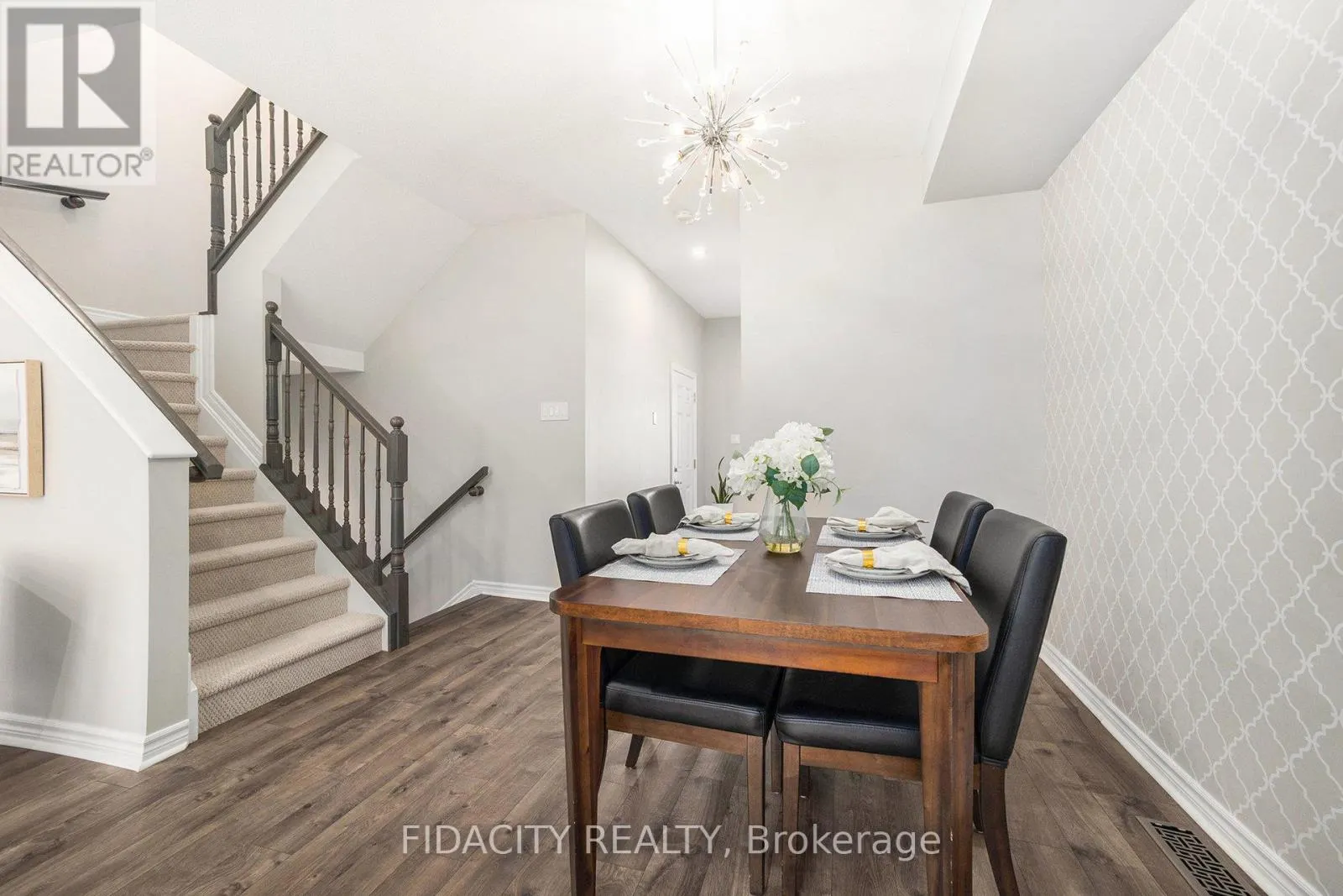 241 BANDELIER WAY