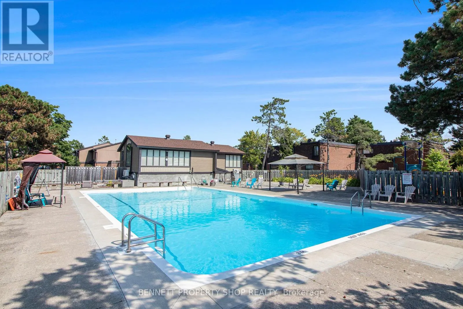15 - 840 CAHILL DRIVE W