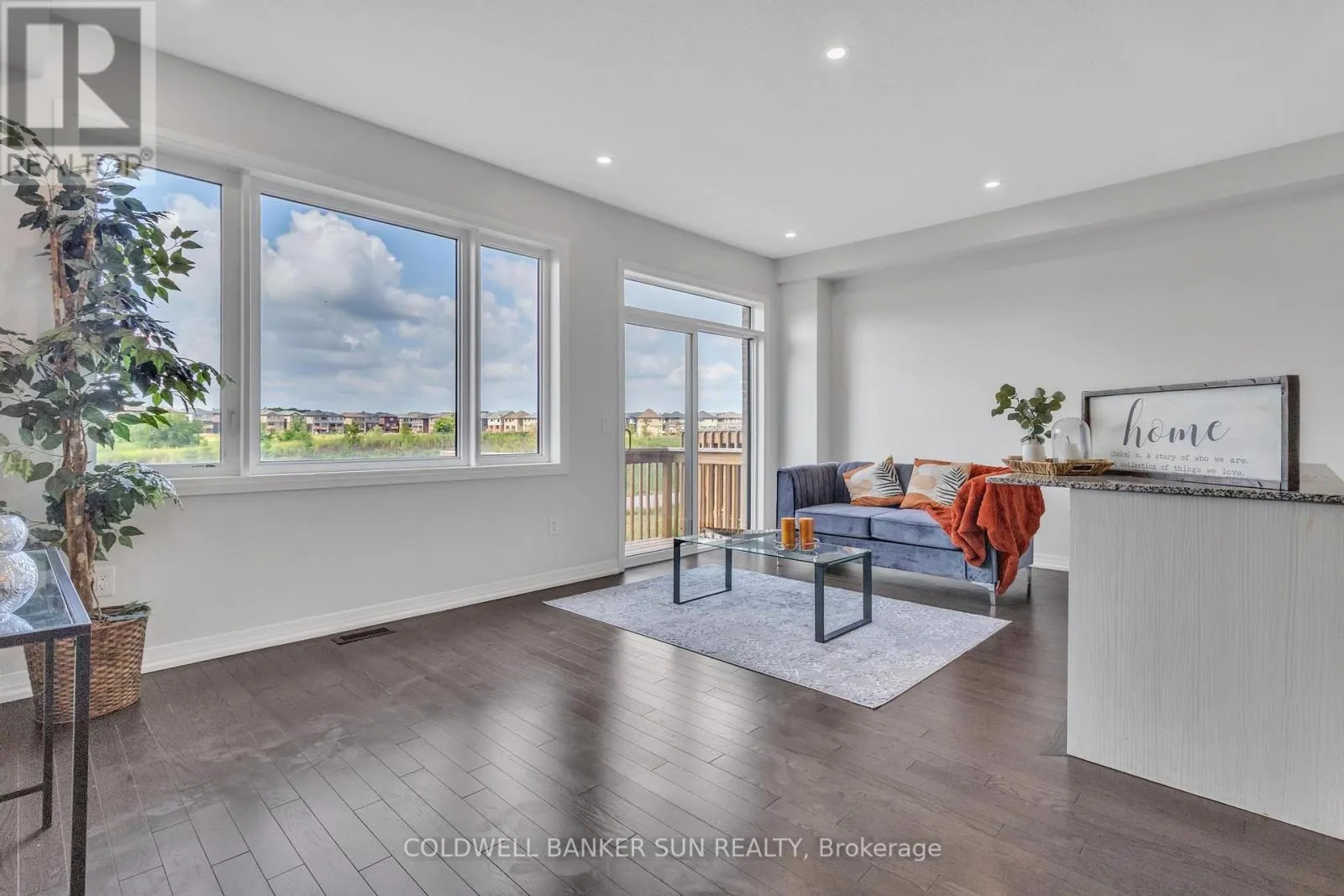 352 BISMARK DRIVE