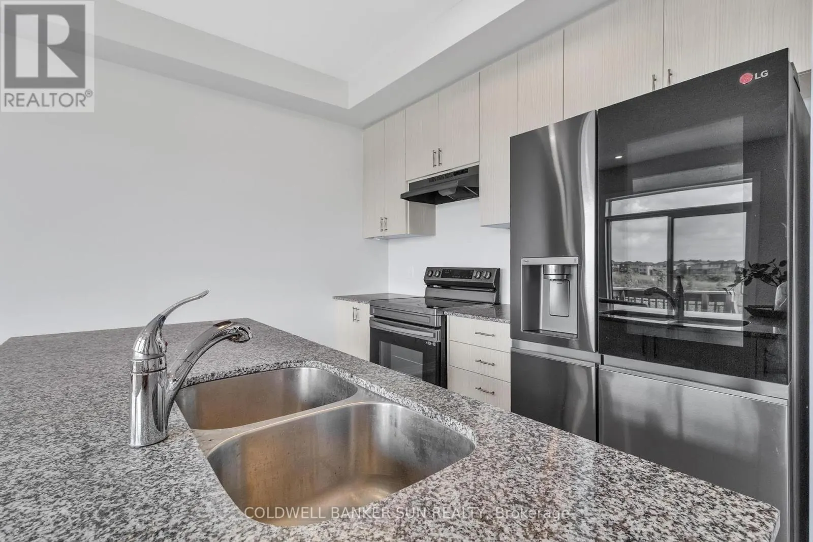 352 BISMARK DRIVE