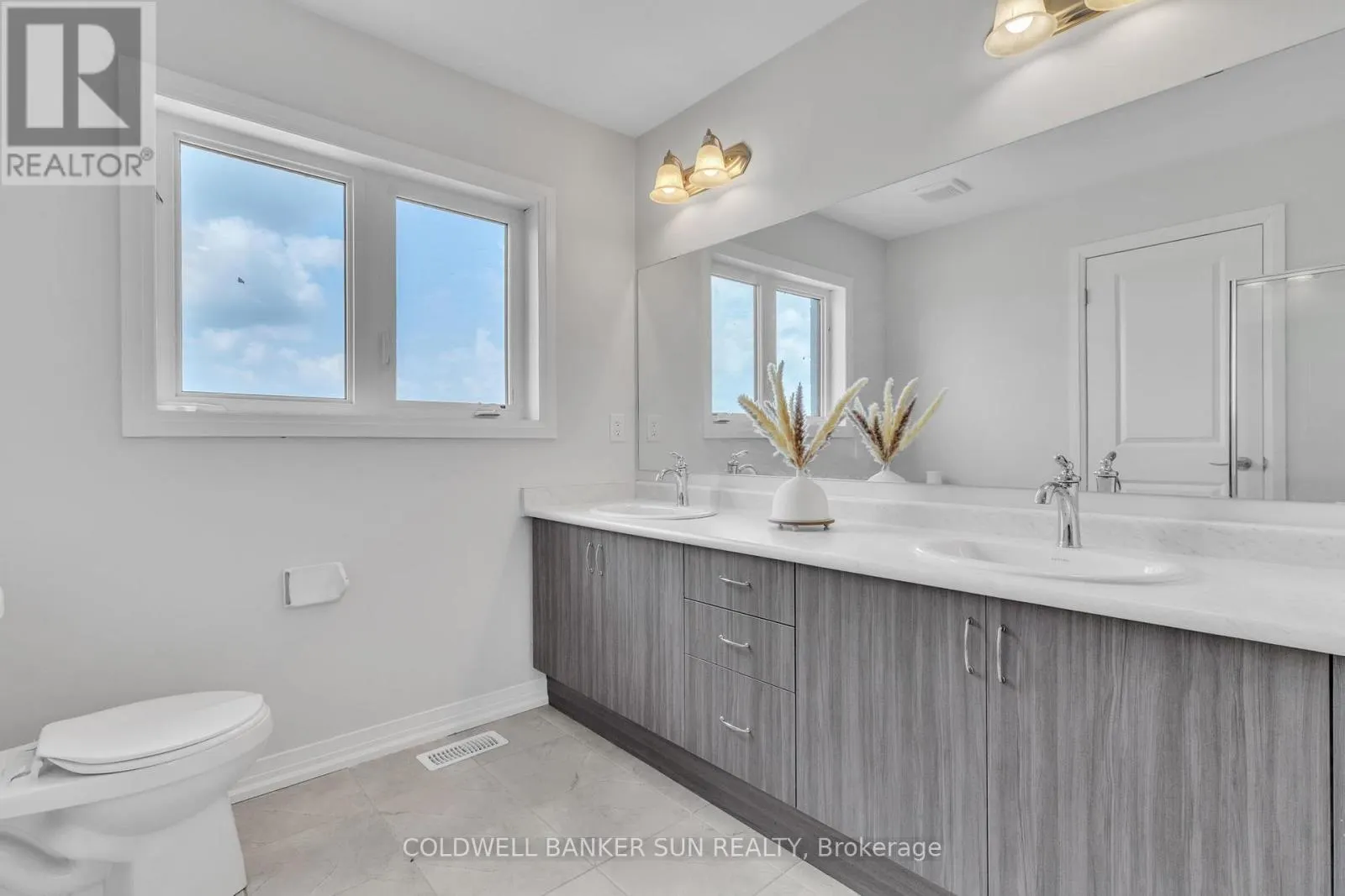 352 BISMARK DRIVE