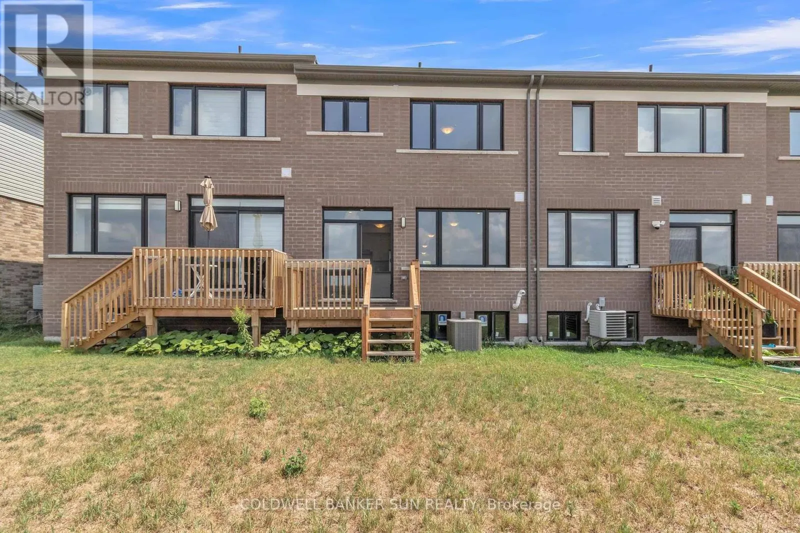 352 BISMARK DRIVE