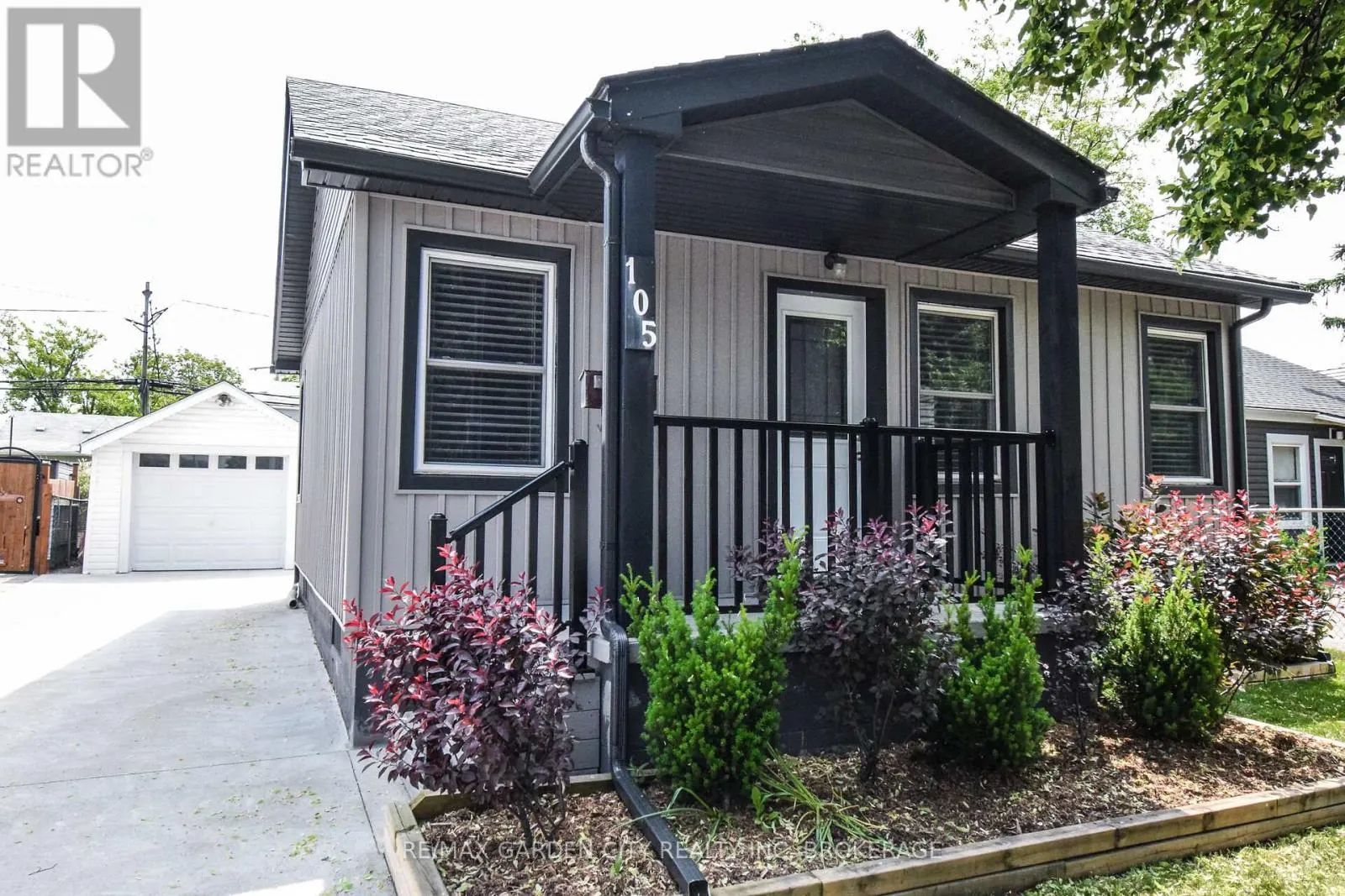 105 MCARTHUR AVENUE