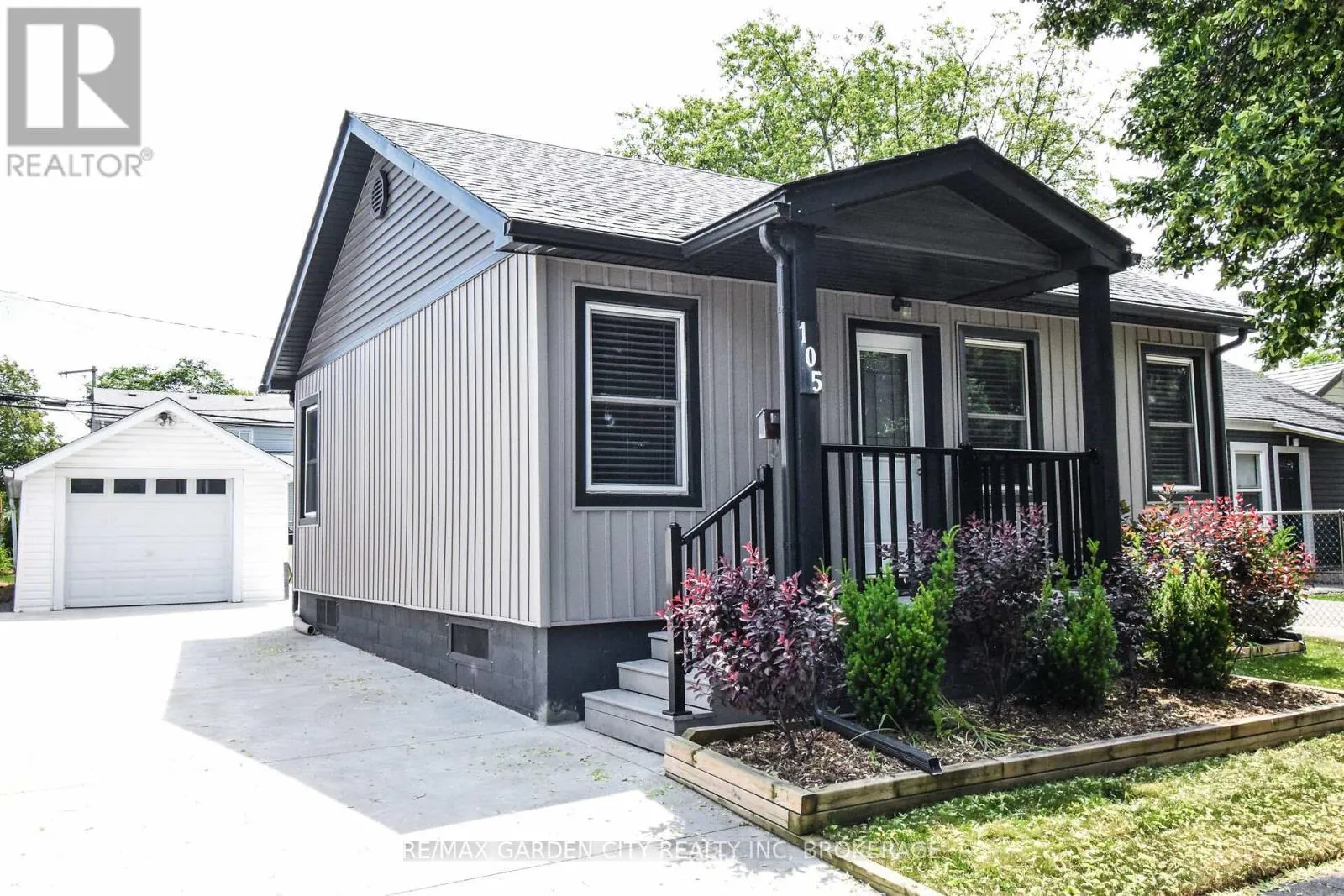 105 MCARTHUR AVENUE