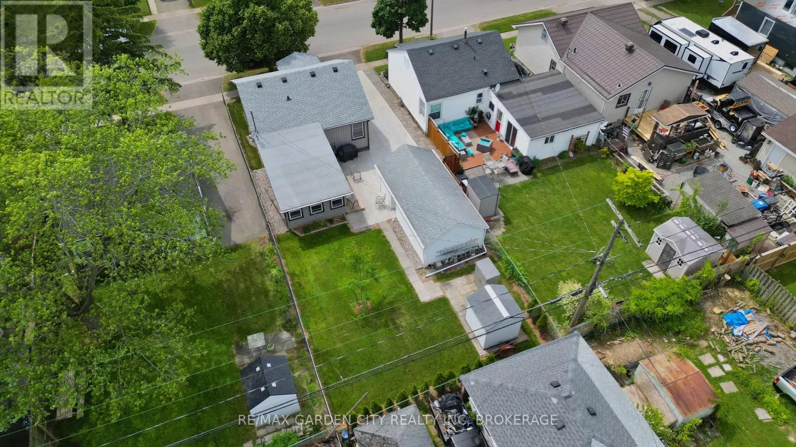 105 MCARTHUR AVENUE
