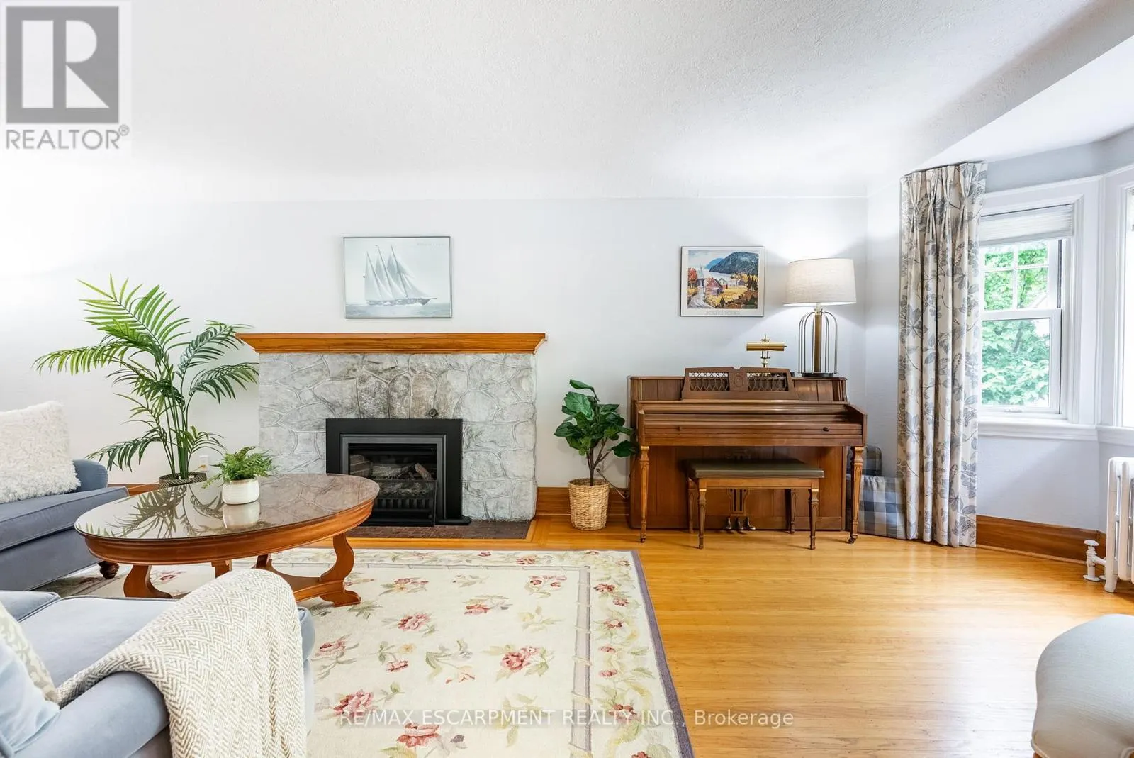 158 DALEWOOD CRESCENT