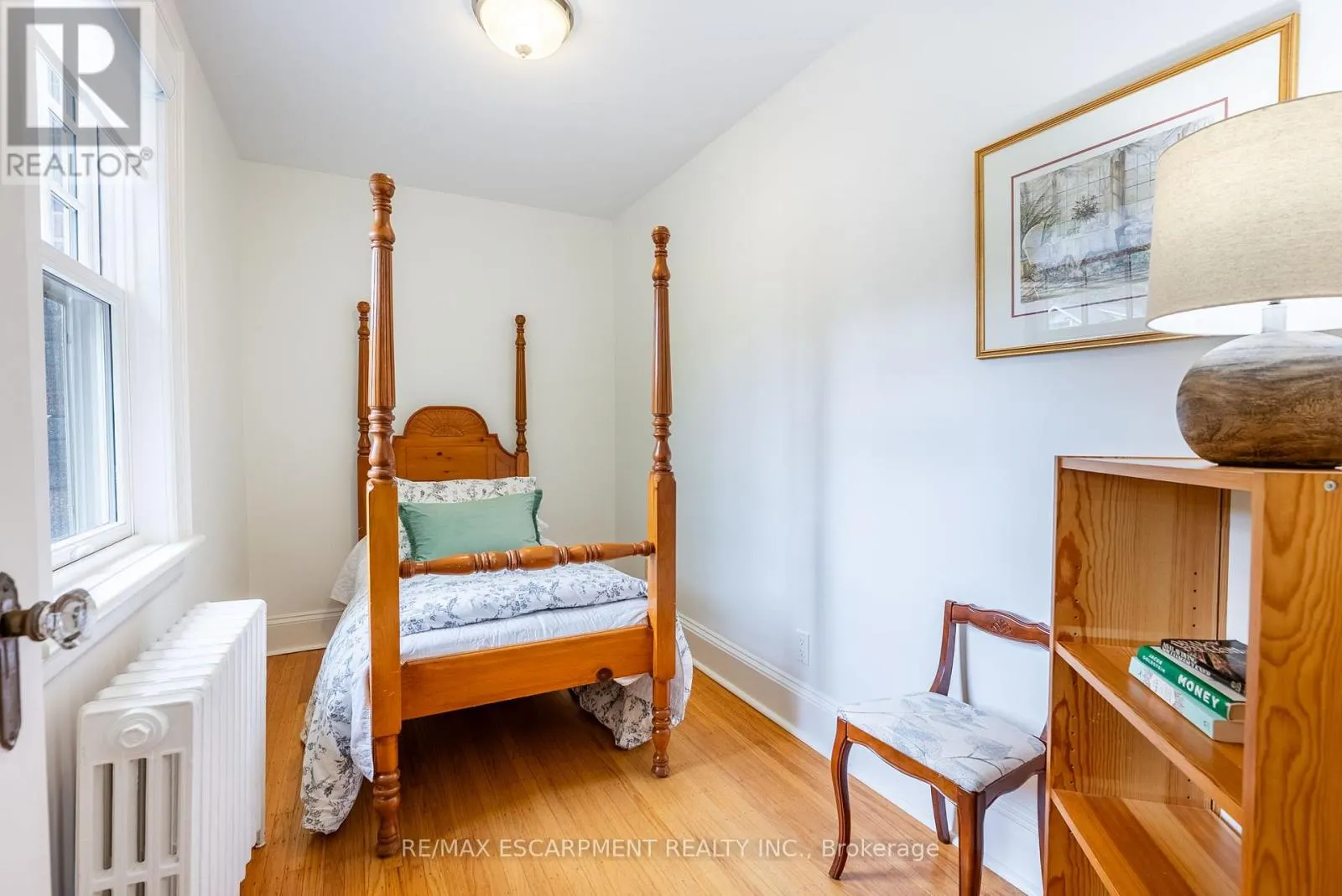 158 DALEWOOD CRESCENT