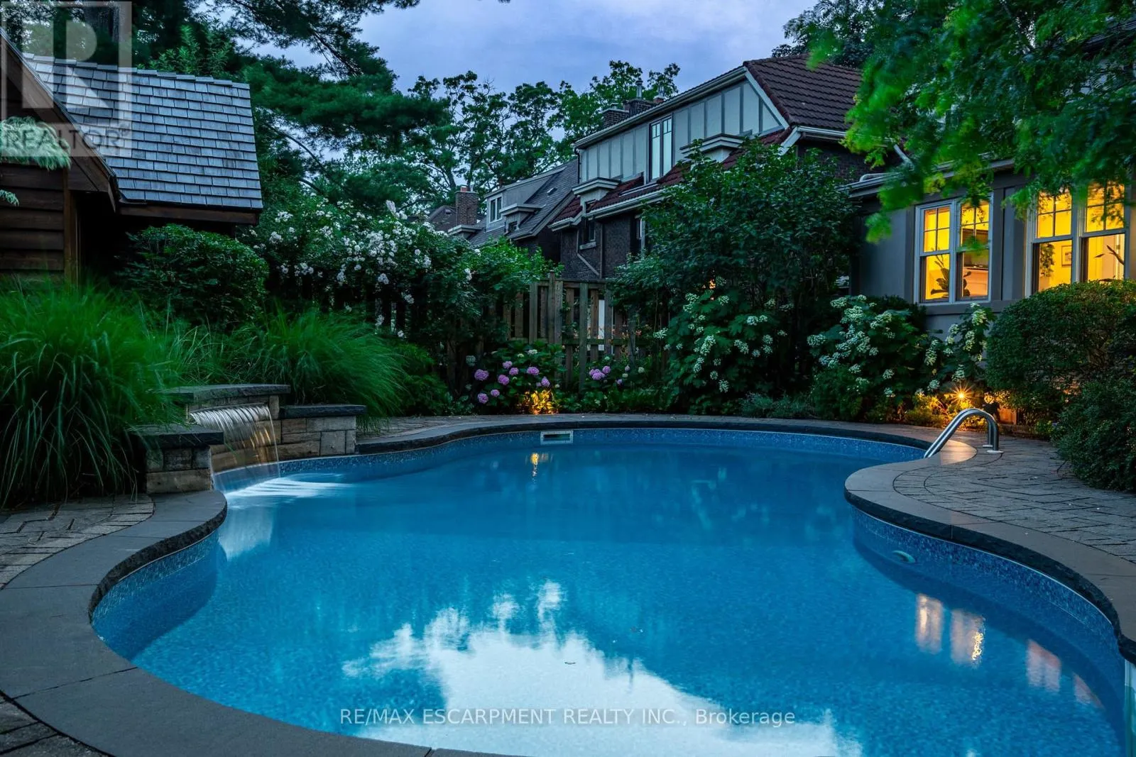 158 DALEWOOD CRESCENT