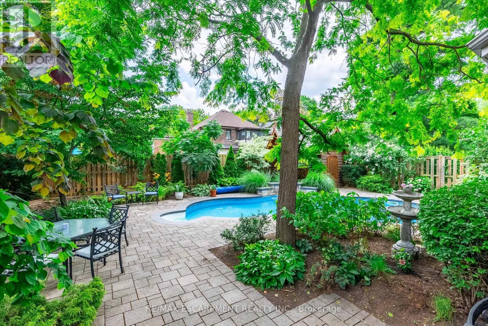 158 DALEWOOD CRESCENT