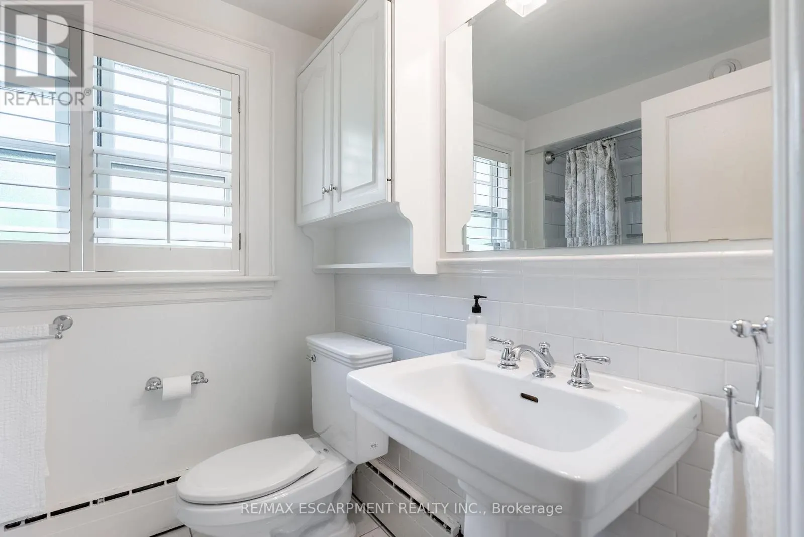 158 DALEWOOD CRESCENT