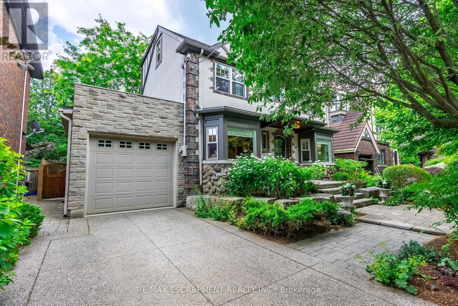 158 DALEWOOD CRESCENT