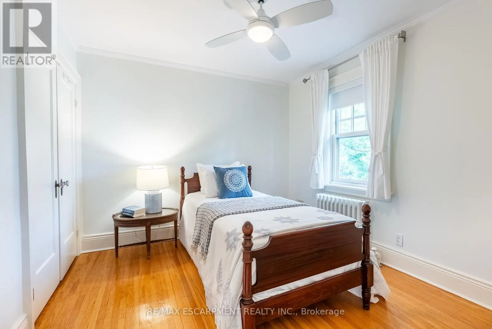 158 DALEWOOD CRESCENT