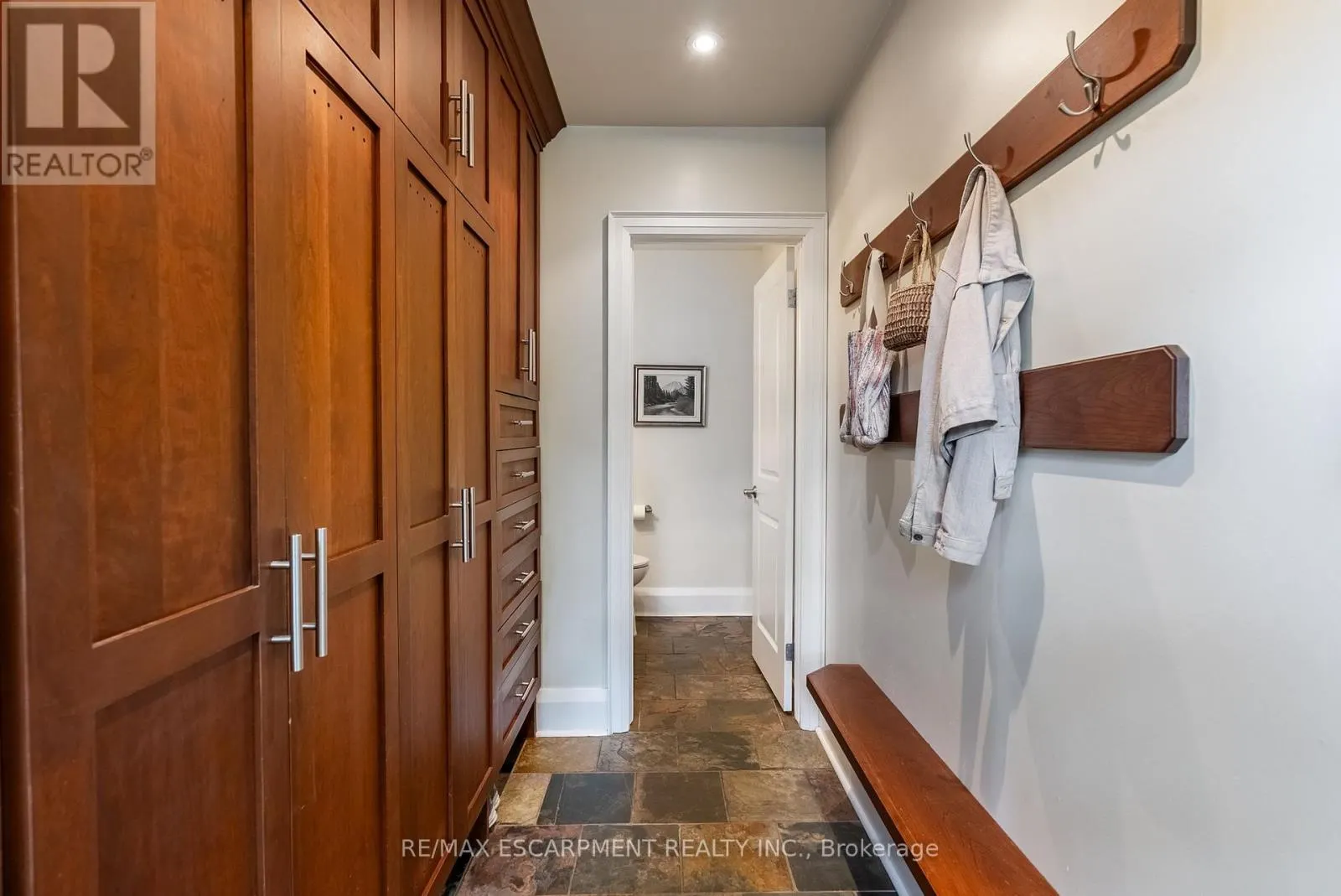 158 DALEWOOD CRESCENT