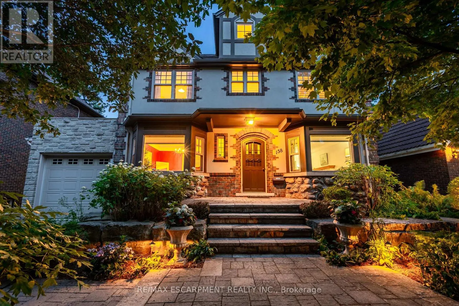 158 DALEWOOD CRESCENT