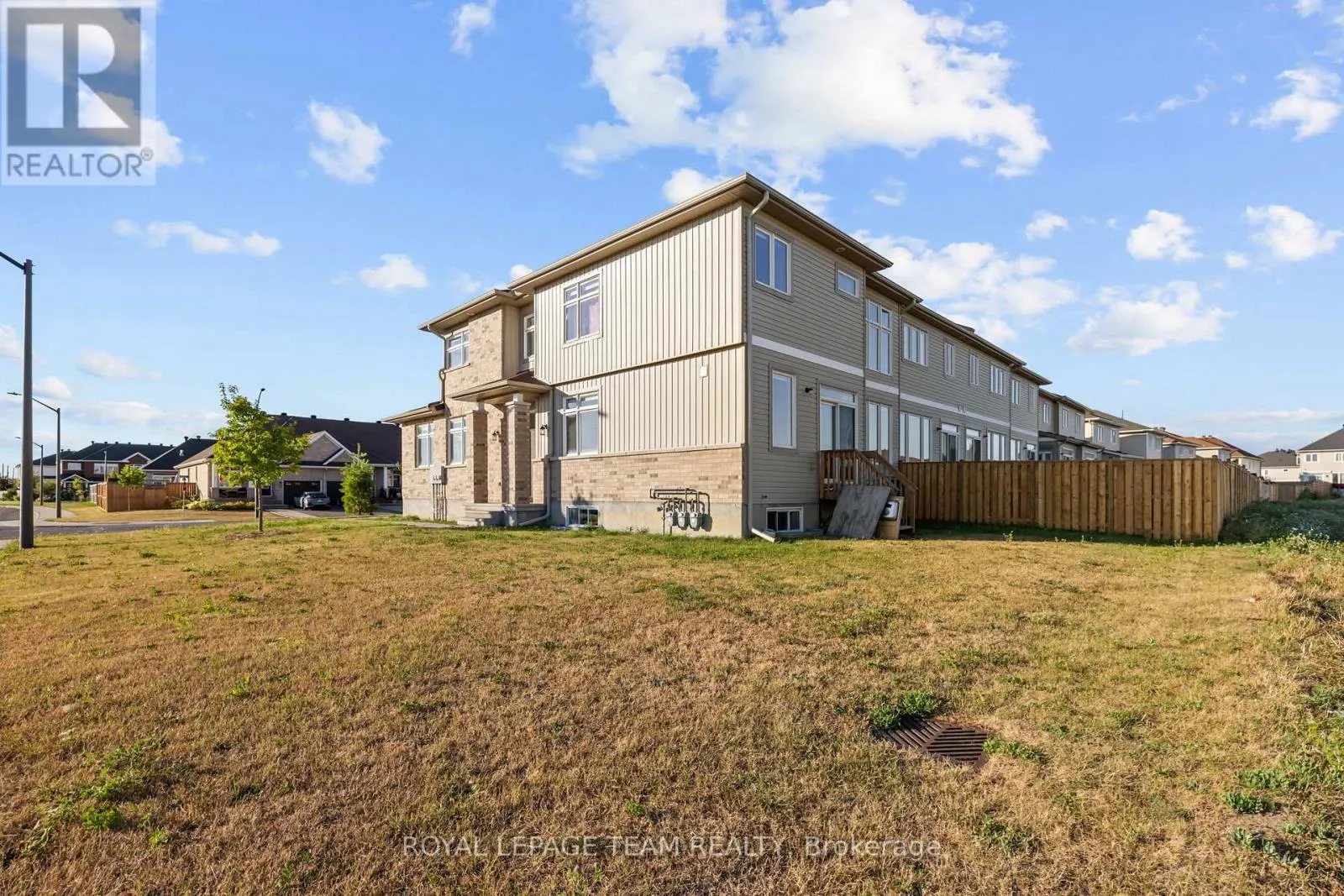 36 HURDIS WAY