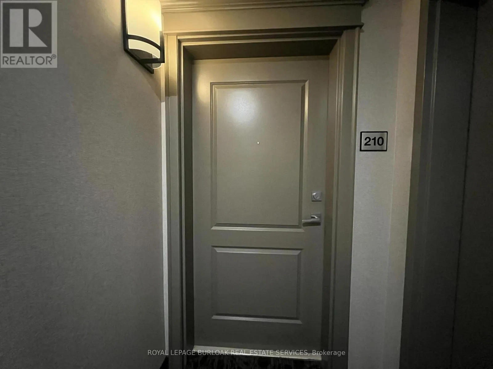 210 - 101 SHOREVIEW PLACE