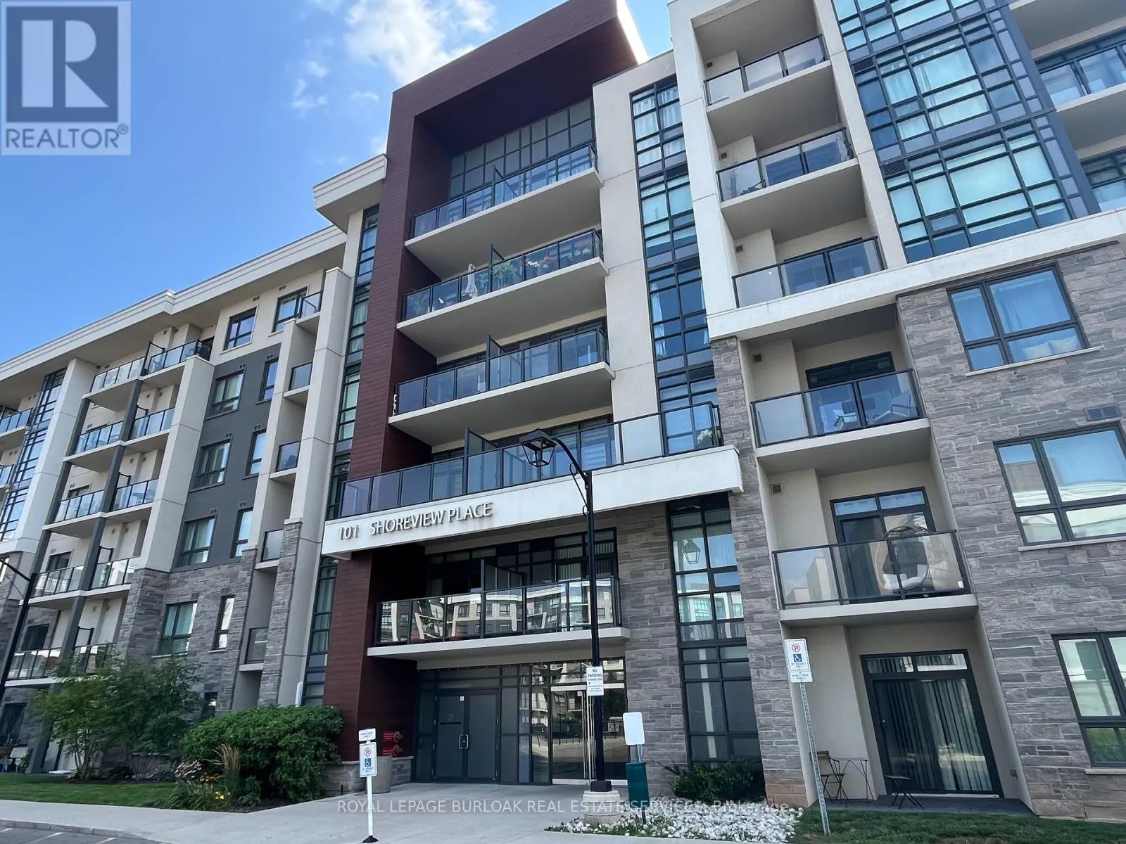 210 - 101 SHOREVIEW PLACE