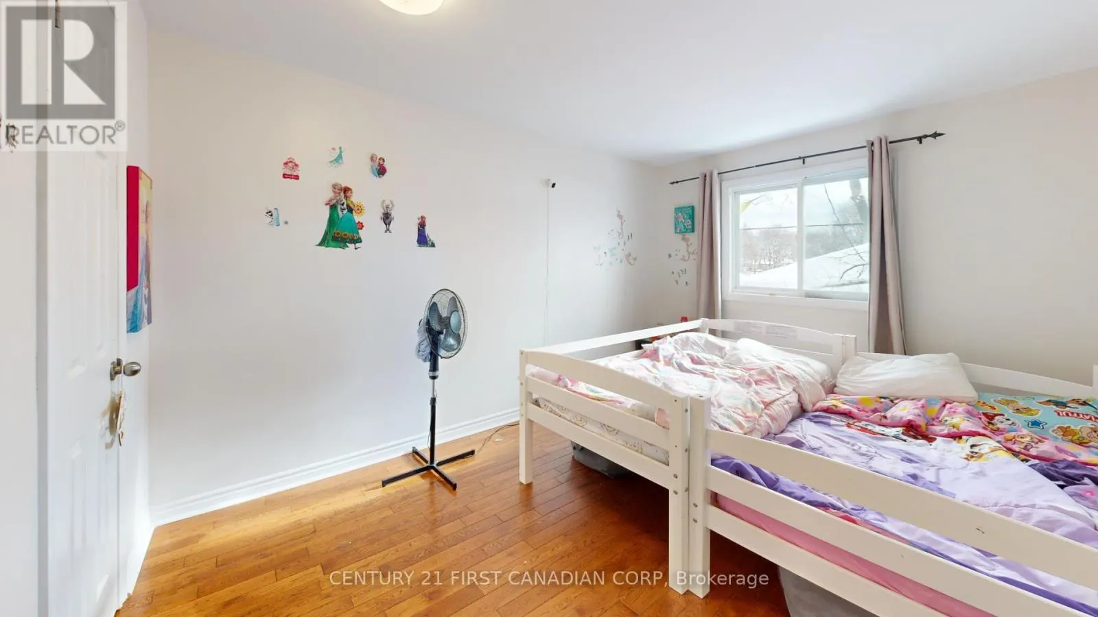 6 - 20 KERNOHAN PARKWAY, #6