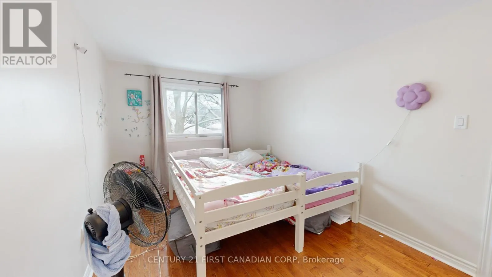 6 - 20 KERNOHAN PARKWAY, #6