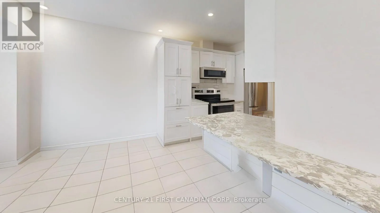 6 - 20 KERNOHAN PARKWAY, #6