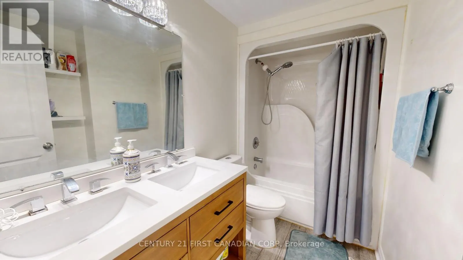 6 - 20 KERNOHAN PARKWAY, #6