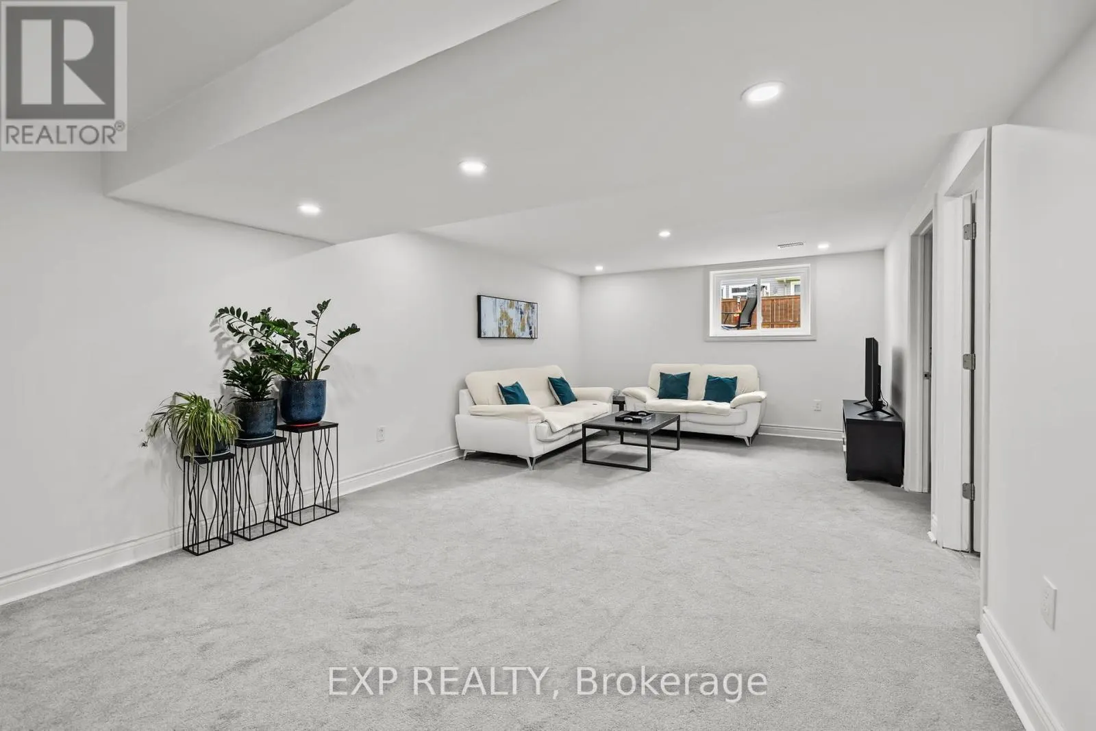 593 VIVERA PLACE