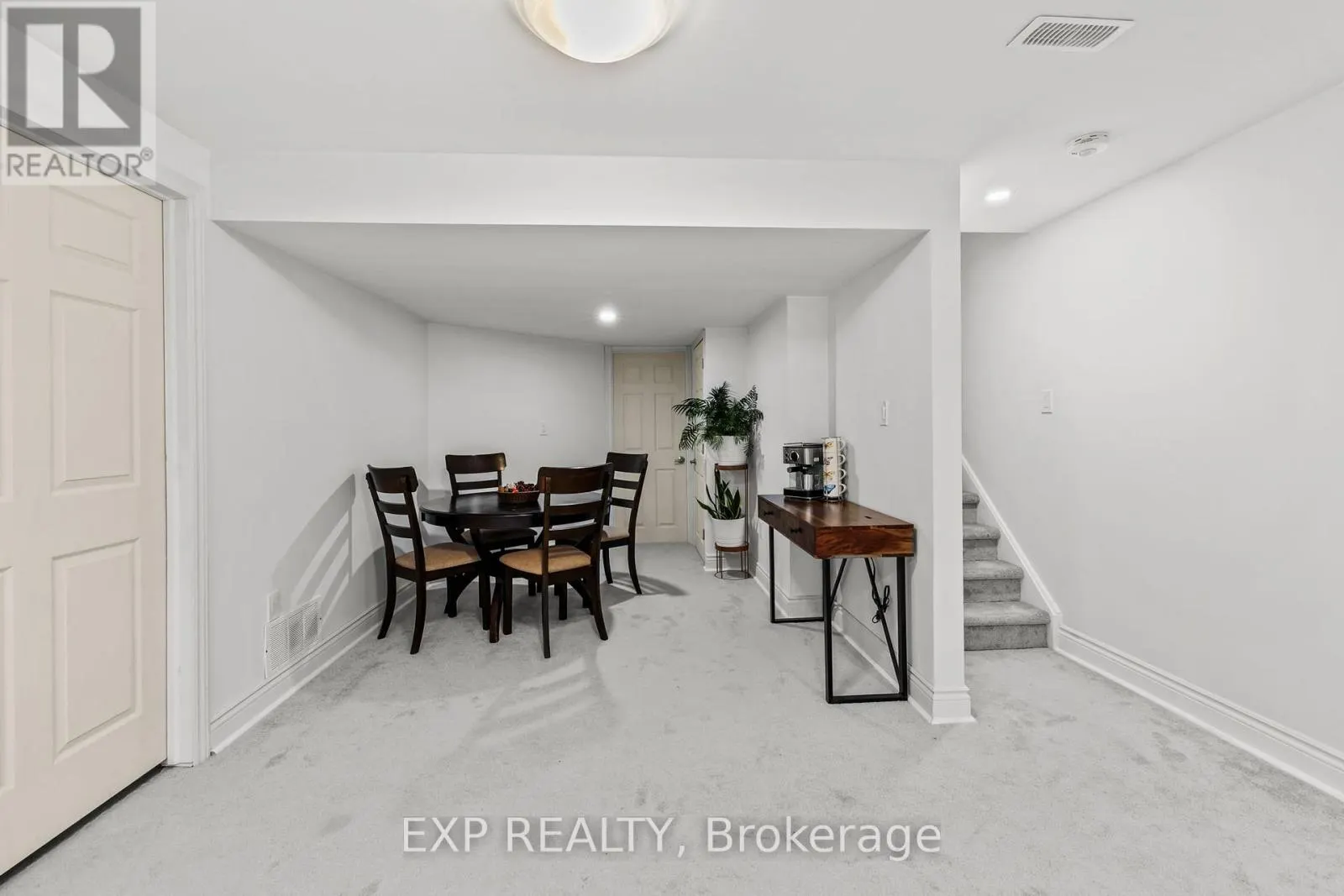 593 VIVERA PLACE