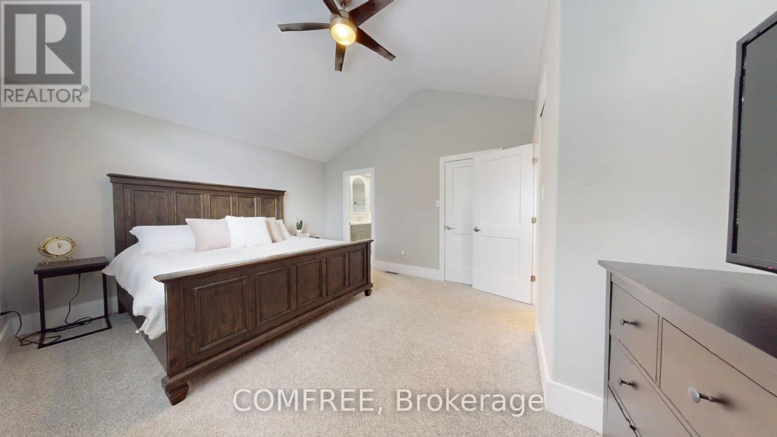 70 SIROCCO CRESCENT
