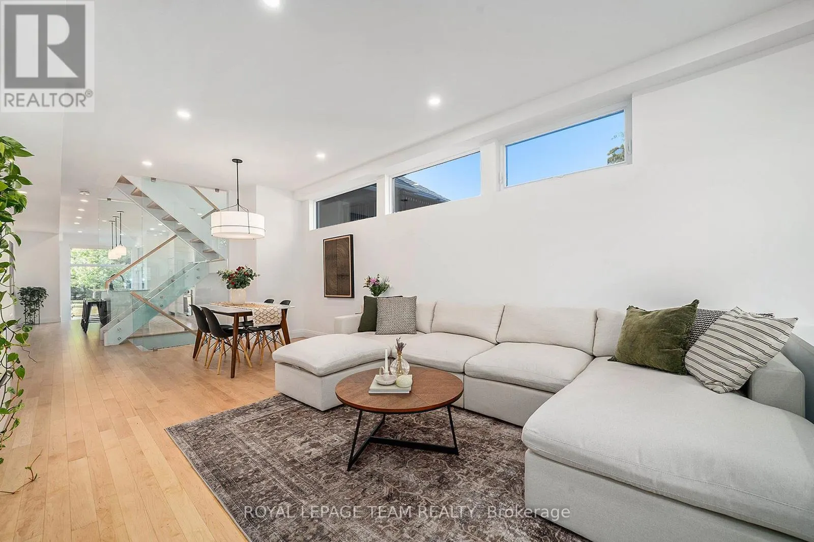 98 BYRON AVENUE
