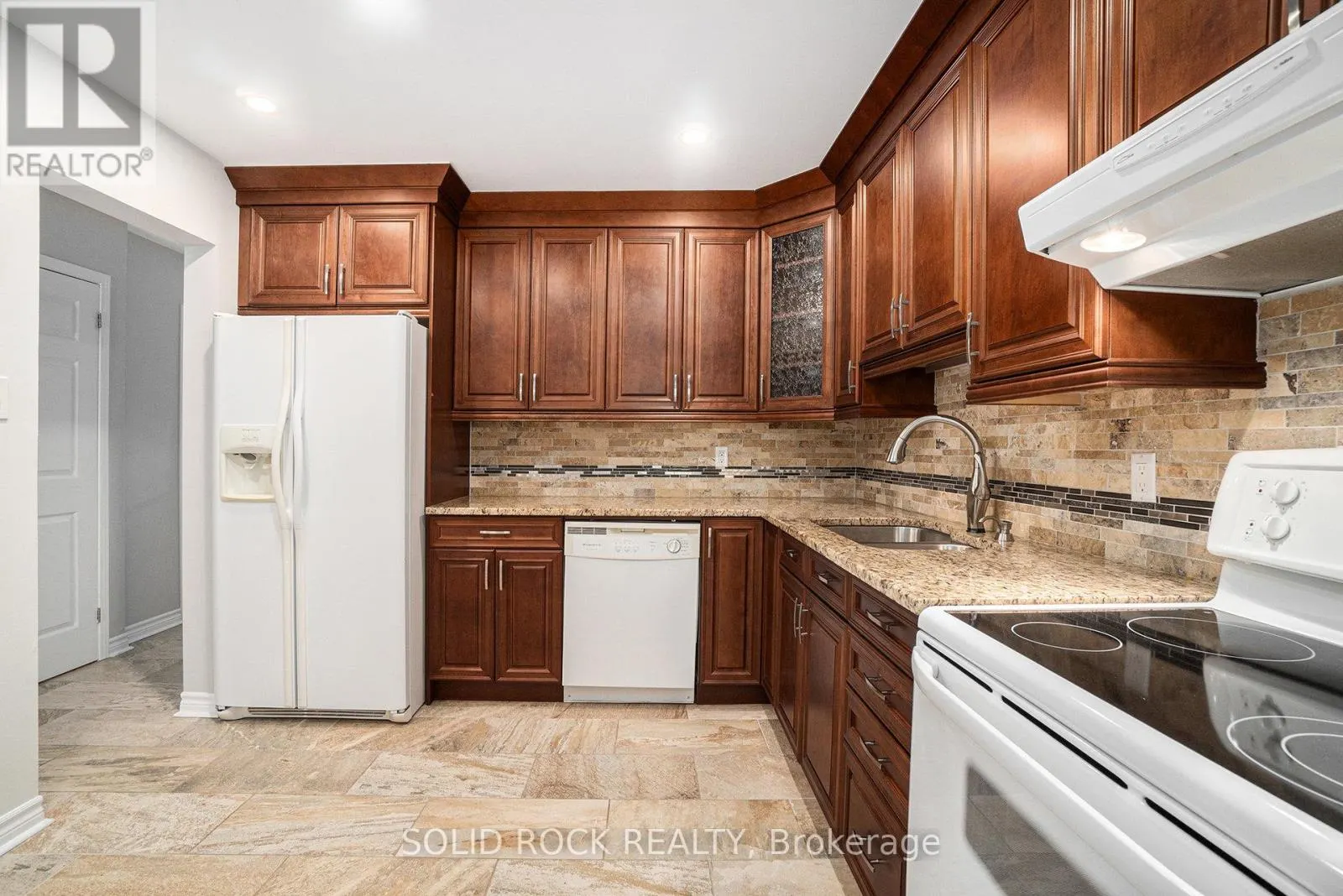 34 - 4573 CARRINGTON PLACE