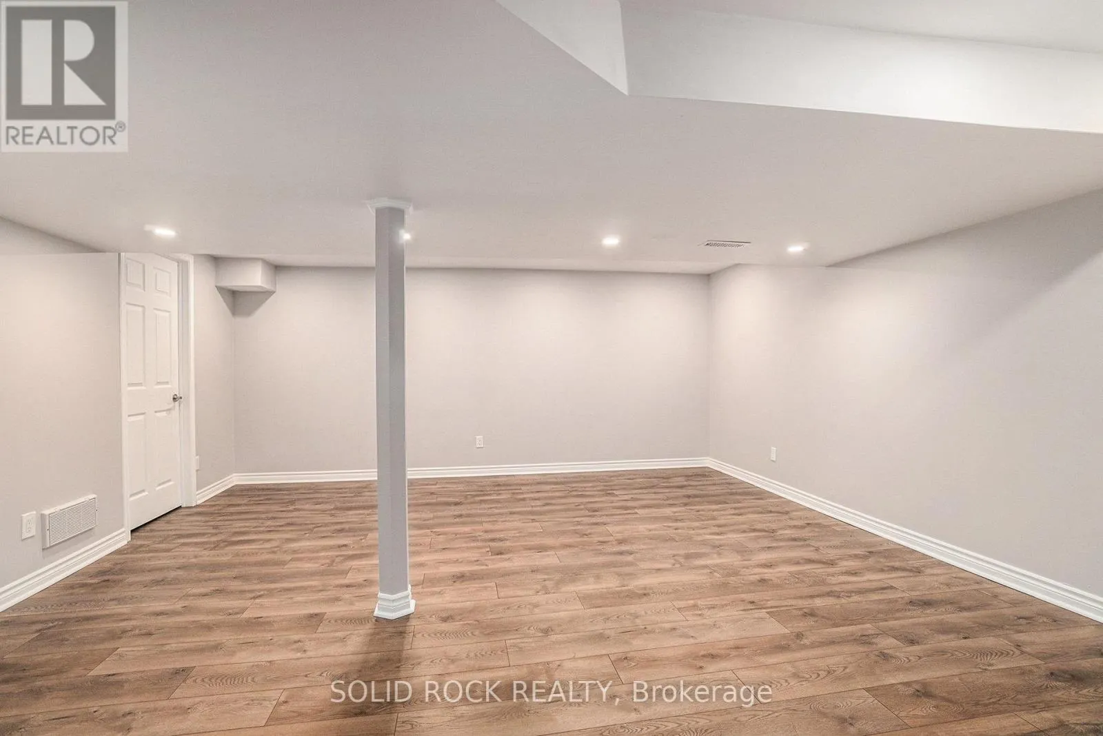 34 - 4573 CARRINGTON PLACE