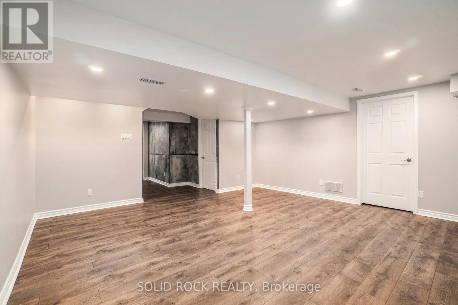 34 - 4573 CARRINGTON PLACE
