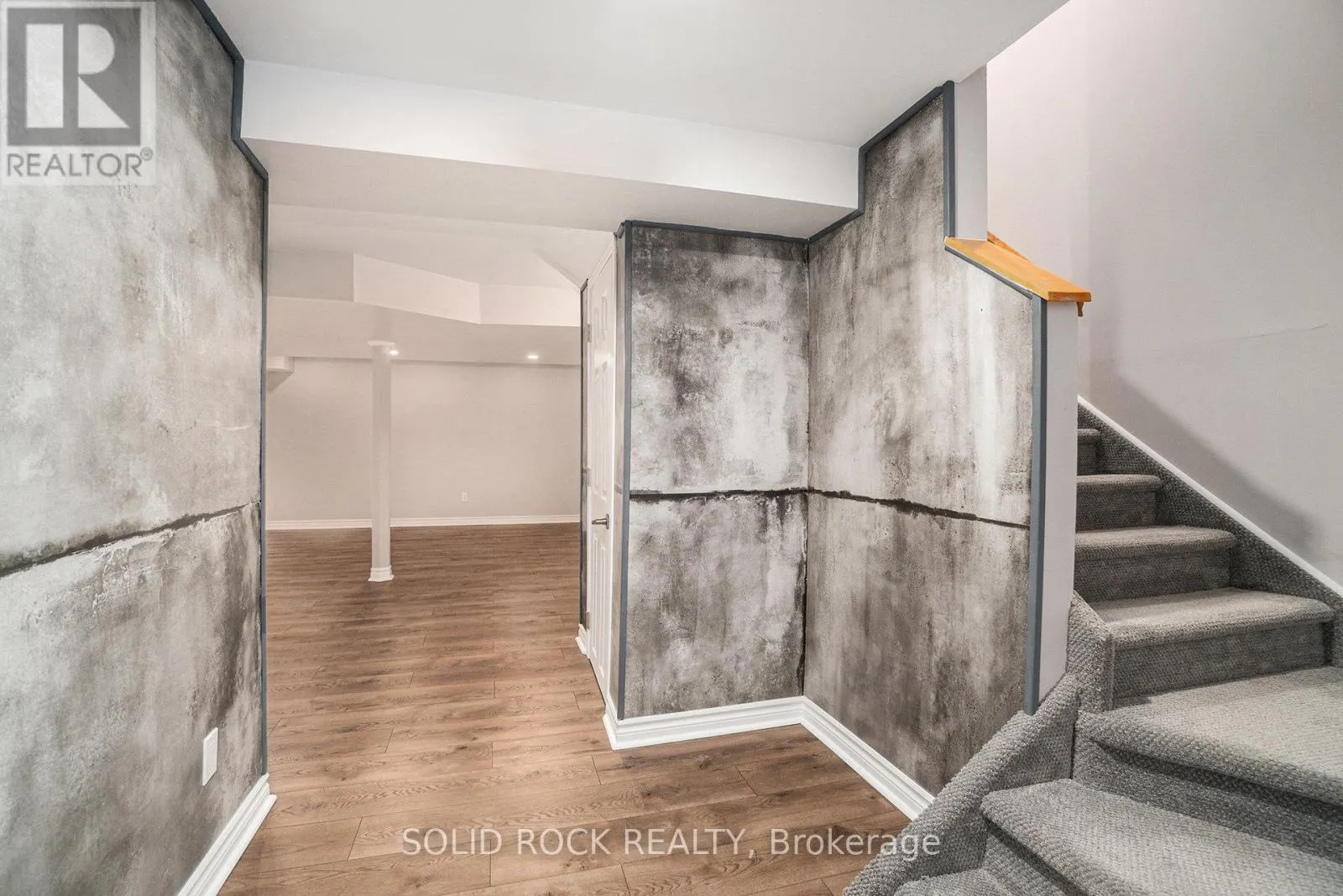 34 - 4573 CARRINGTON PLACE