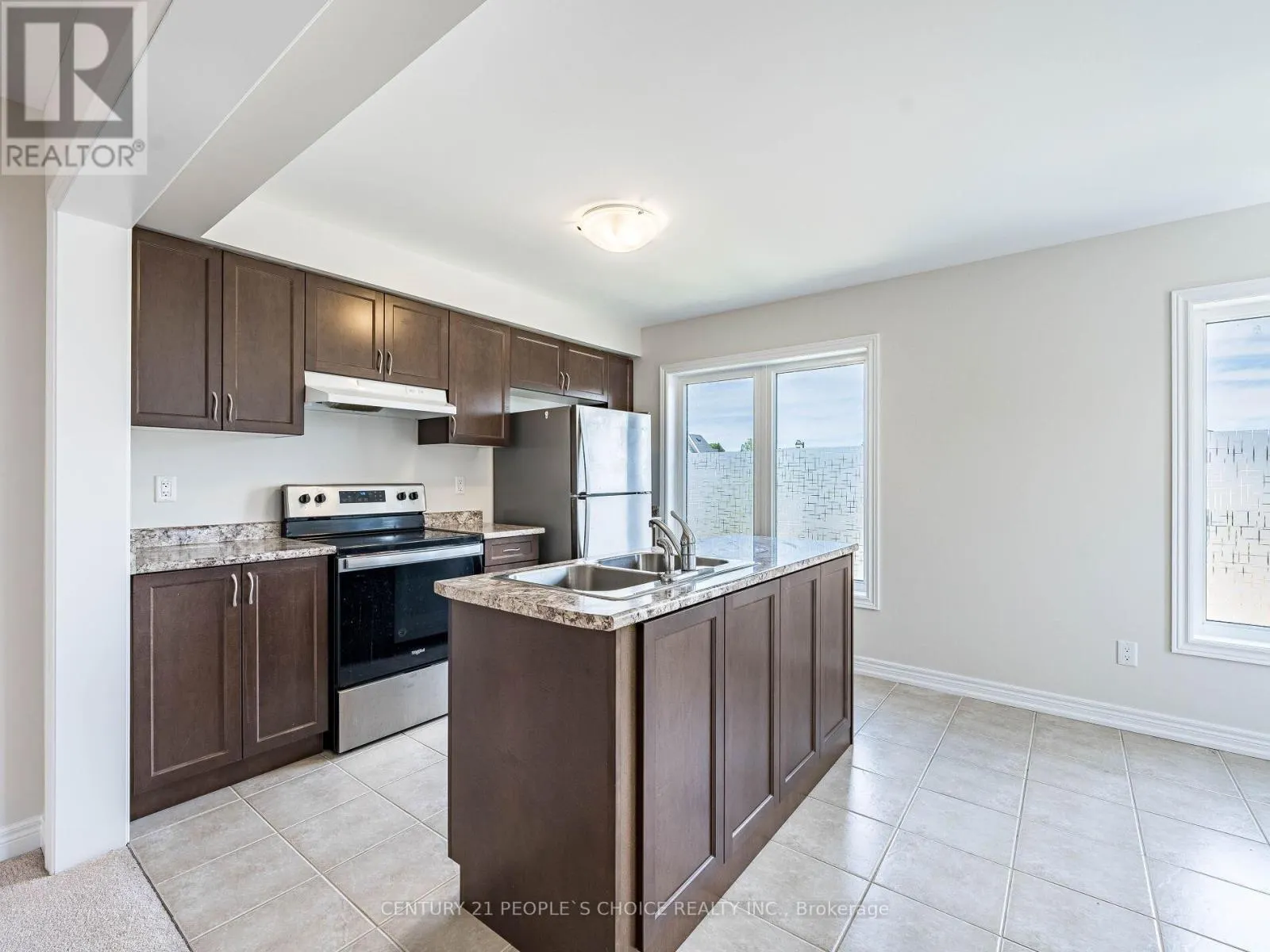 15 - 755 LINDEN DRIVE