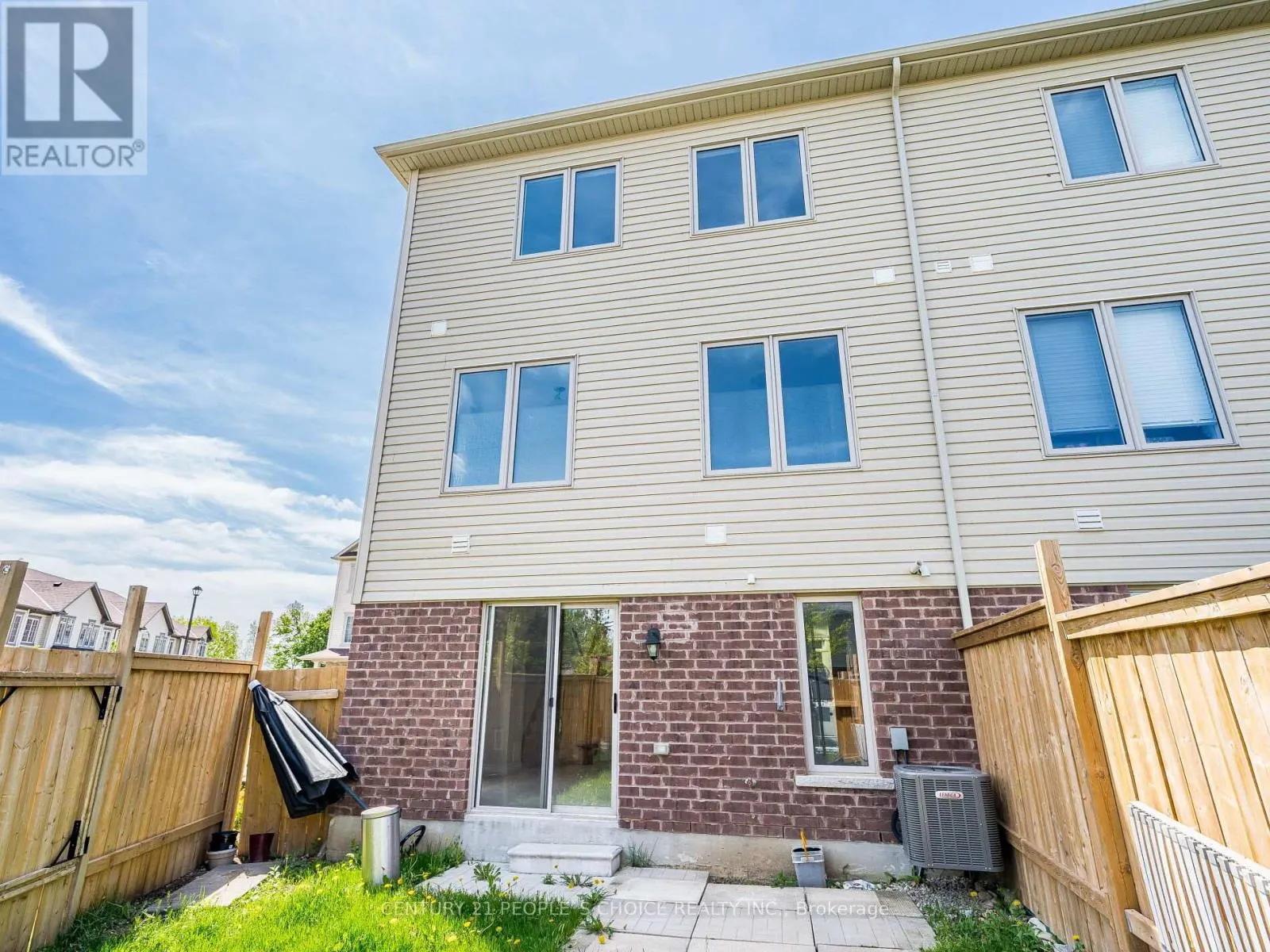 15 - 755 LINDEN DRIVE